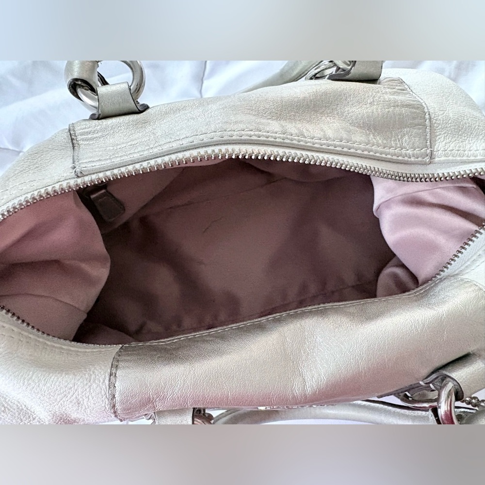Coach Women's Shoulder Bag in Metallic Silver and White - Picture 5 of 5
